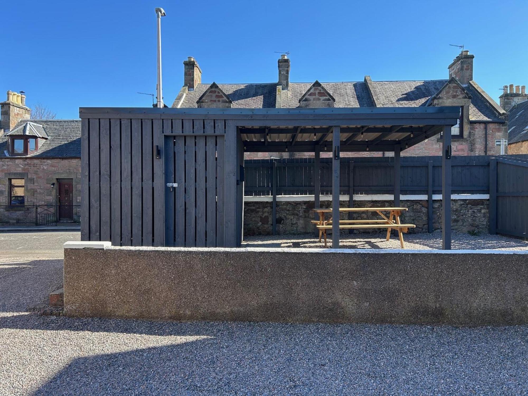 Winmar Hotel Inverness Exterior photo